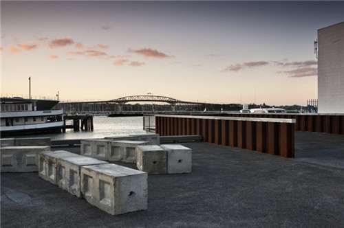 奧克蘭海濱工業(yè)區(qū)北碼頭長廊濱水景觀的改造