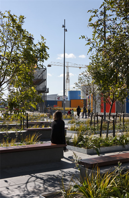 奧克蘭海濱工業(yè)區(qū)北碼頭長廊濱水景觀的改造