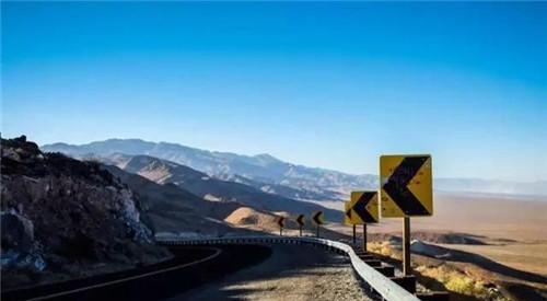 帶你感受大自然的極簡之美,荒蕪卻震撼心靈