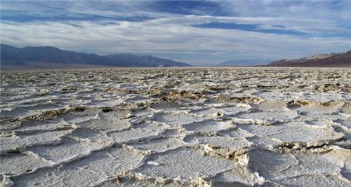 帶你感受大自然的極簡之美,荒蕪卻震撼心靈
