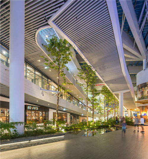 將城市生活和自然重新聯(lián)系起來的超級美食街