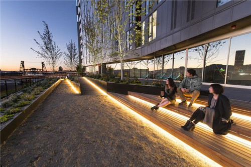 園林景觀中的休閑坐凳綻放著設計的魅力