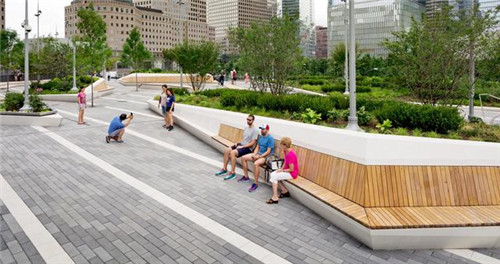 園林景觀中的休閑坐凳綻放著設計的魅力