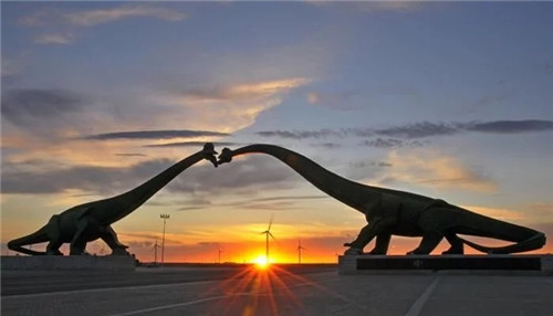 來二連恐龍遺址公園一起研究古生物吧!