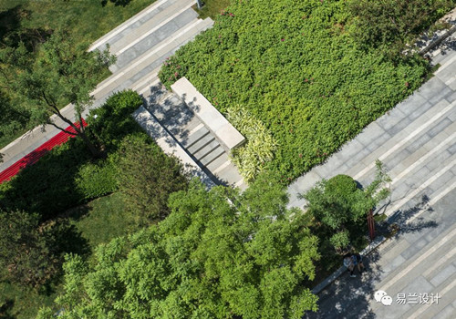 陳躍中與天津大學(xué)師生探討街景重構(gòu)景觀策略