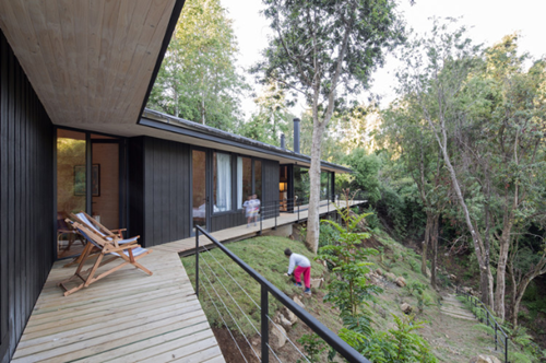 處處可以看到湖景的房子——智利“竄鳥”木屋別墅設計
