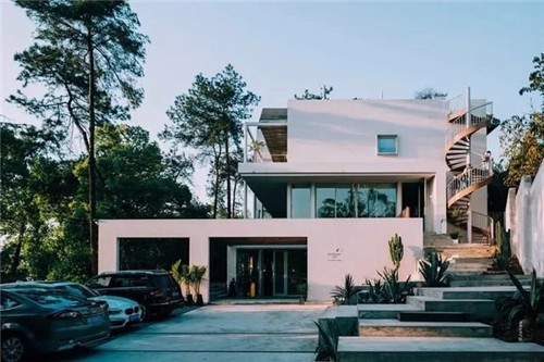 民宿設(shè)計：生于山野安于室的民宿設(shè)計