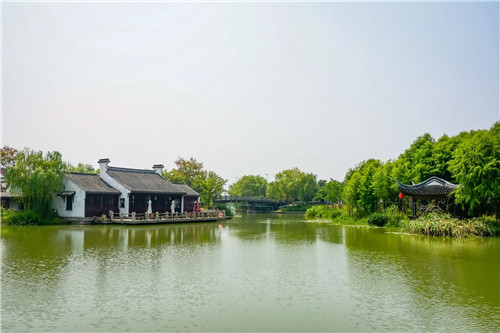 民國時期留下的古鎮,現在成了高端酒店