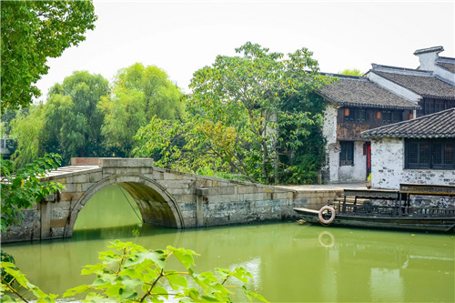 民國時期留下的古鎮,現在成了高端酒店