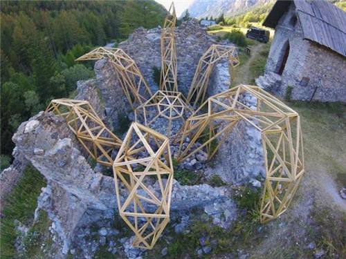 自然保護(hù)區(qū)里的“怪獸”