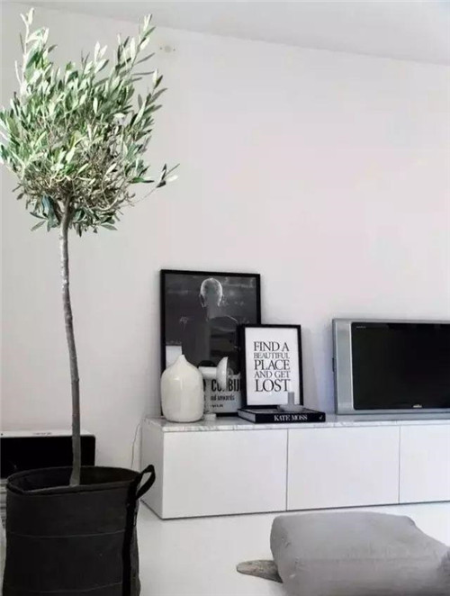 這樣插花,即使花謝了屋子依然會很美