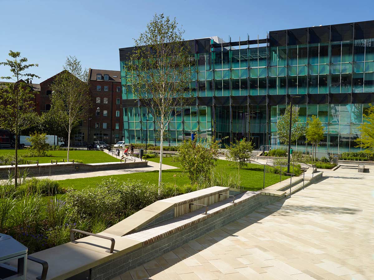 君主廣場——將自然引入城市中心區