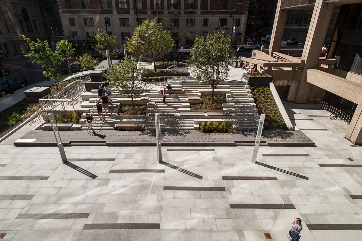 羅默廣場——一個多功能的大學廣場