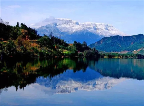 全國最大的森林公園有座世界最大的桌山