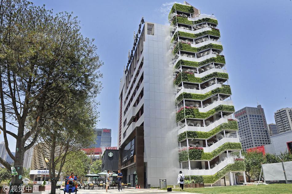 西安10層高樓成網紅 垂直綠化“仙氣飄飄”