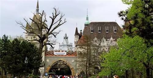 城市公園作為公共空間，如何展現城市魅力