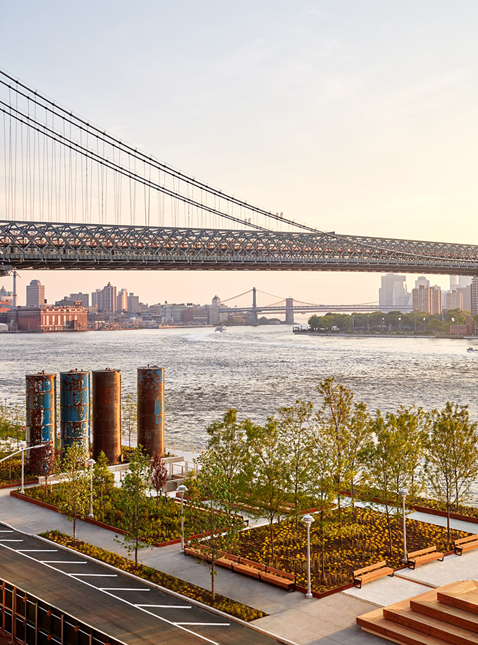 詹姆斯?科納設計的多米諾公園在紐約開放