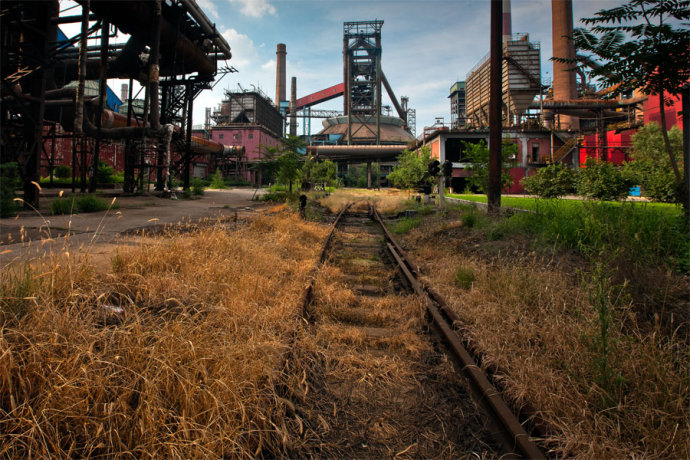 工業(yè)遺址改造設(shè)計需要注意哪些問題?