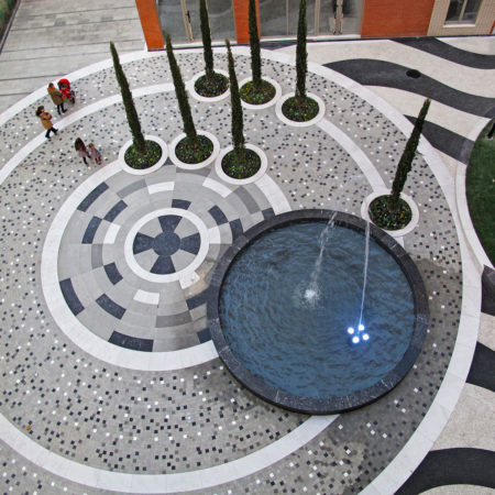 黑白交織的空間——Lana Park