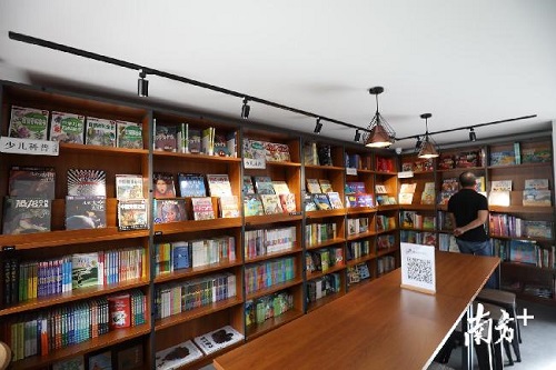 珠海鬧市中，藏著一座琴棋書畫的“世外園林”