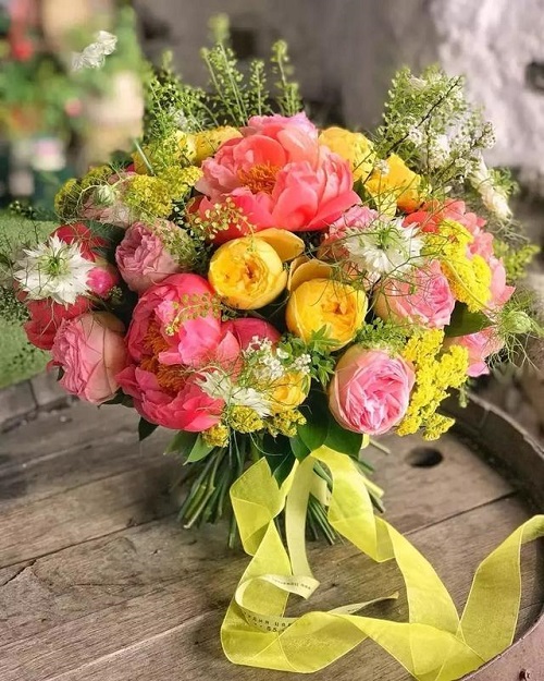 簡單又好看——八大花藝配色法