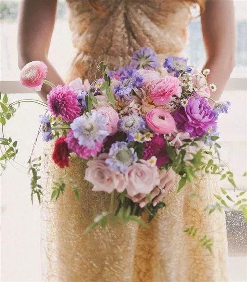 簡單又好看——八大花藝配色法