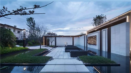 笛東臻品 財信 · 賴特與山