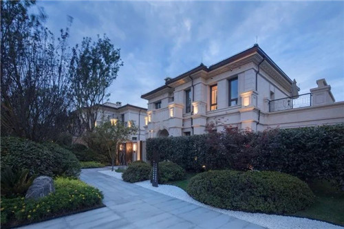 笛東臻品 財信 · 賴特與山