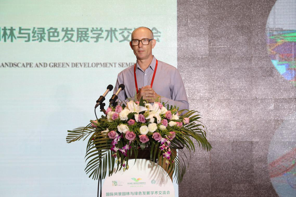 David Fletcher:《Design Inspiration and Process(設計靈感與過程)》