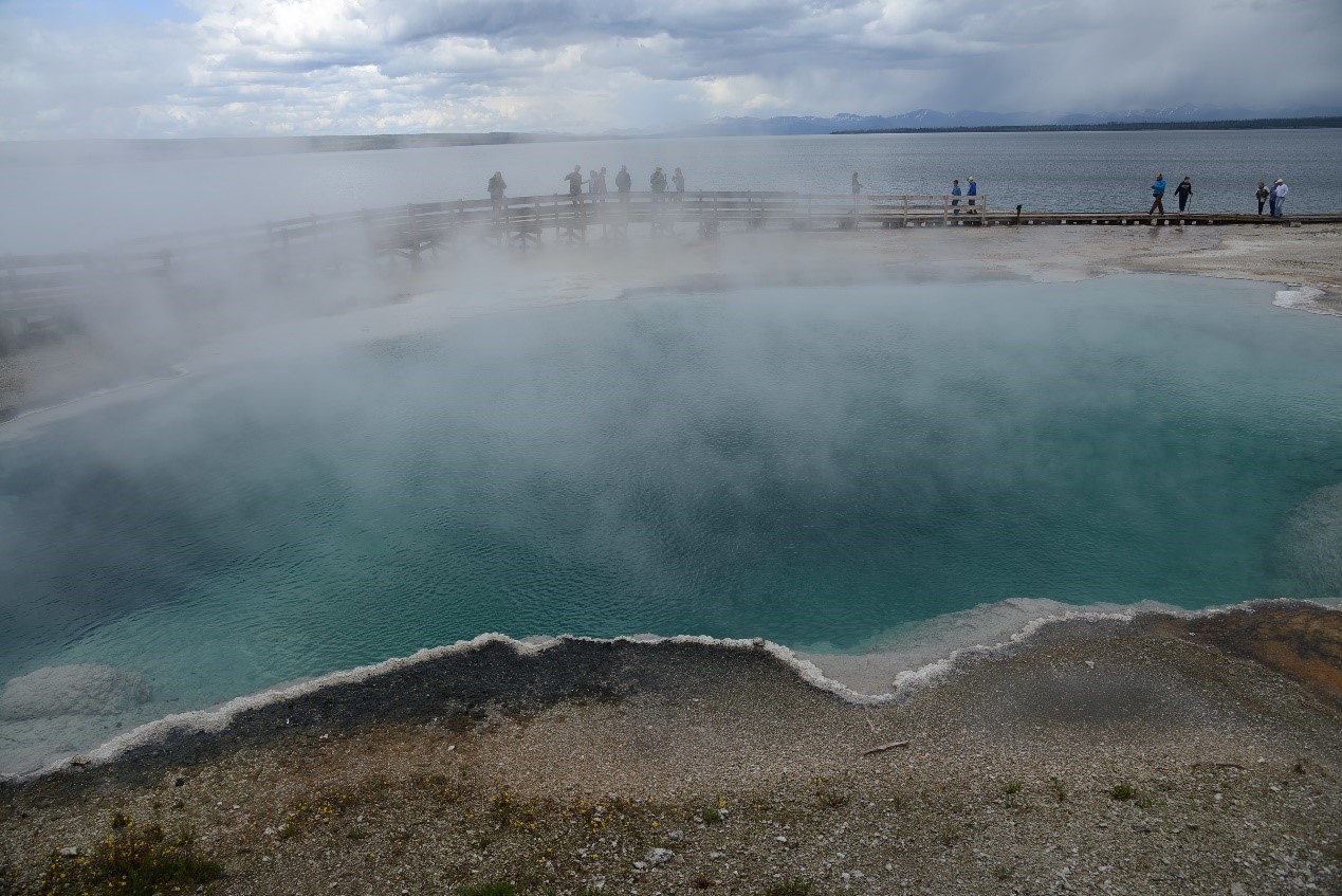 地之眼——多彩的黃石