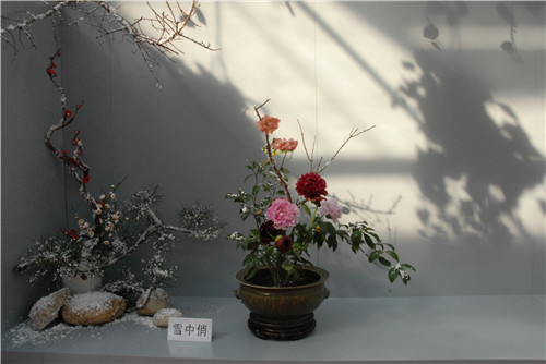 中國(guó)插花泰斗王蓮英獻(xiàn)藝河北省第二屆園博會(huì)