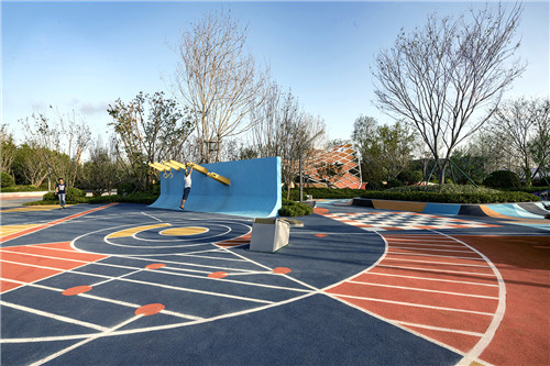 園冶杯專(zhuān)業(yè)獎(jiǎng):青島龍湖昱城體驗(yàn)區(qū)景觀(guān)設(shè)計(jì)