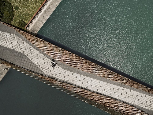 園冶杯專(zhuān)業(yè)獎(jiǎng):青島龍湖昱城體驗(yàn)區(qū)景觀(guān)設(shè)計(jì)