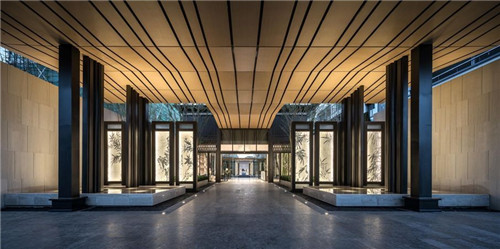 奧雅作品:園子里的揚州