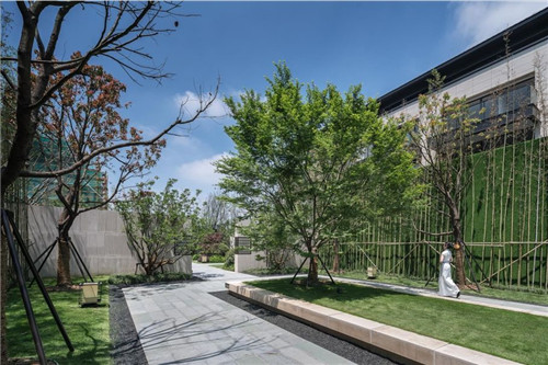 奧雅作品:園子里的揚州