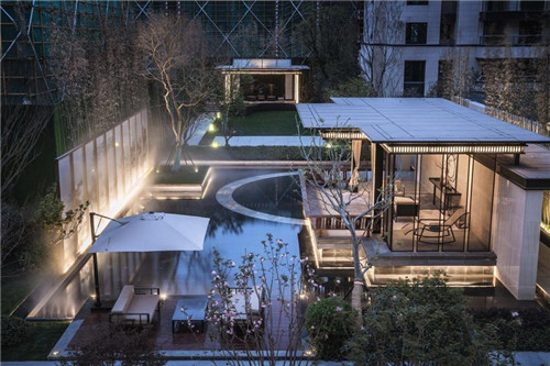 奧雅作品:園子里的揚州