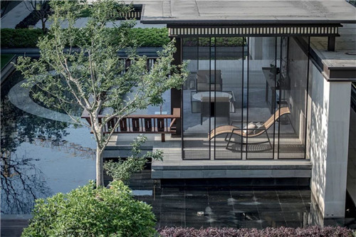 奧雅作品:園子里的揚州