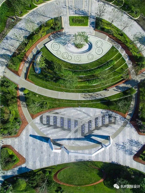 BJF(寶佳豐)國際設(shè)計(jì):中車·自在香濱改造