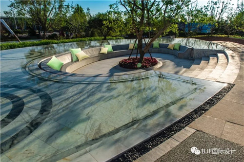 BJF(寶佳豐)國際設(shè)計(jì):中車·自在香濱改造