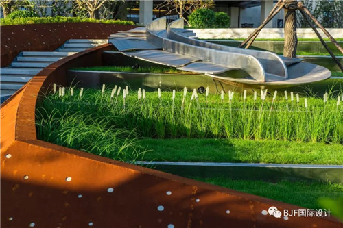 BJF(寶佳豐)國際設(shè)計(jì):中車·自在香濱改造