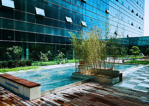 園冶杯專業獎:新華國際廣場天井園林景觀