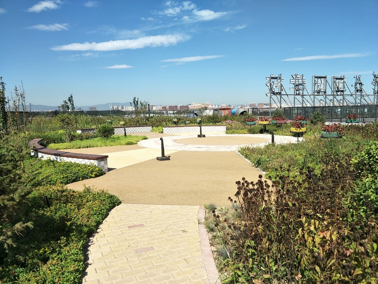 園冶杯專業(yè)獎(jiǎng):景山學(xué)校分校低碳屋頂花園