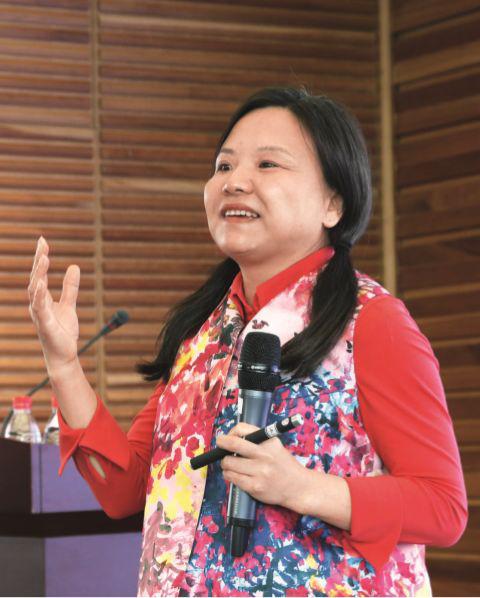 何巧女：民企“女首善”的自救之路