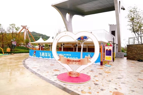 享受從水下直沖云端的感覺!帶你領略深坑酒店的奇幻景觀