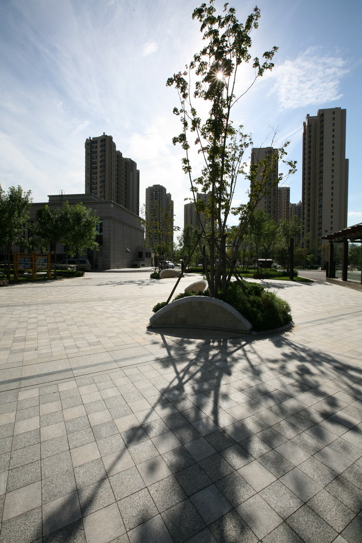 章俊華作品：規整中的非規整——常楹公元商務中心景觀設計