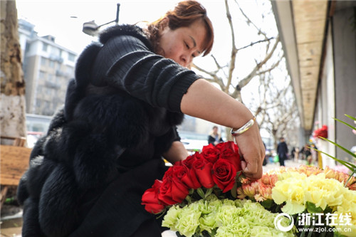 備戰“三八婦女節” 杭州花卉市場香正濃