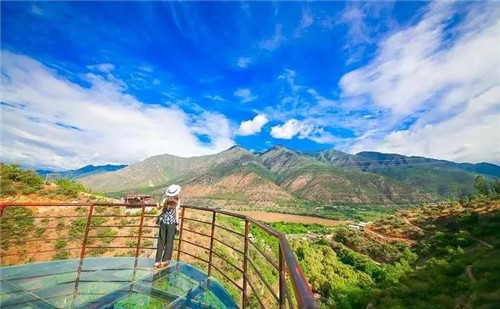 玻璃棧道會吸引你去某個景區打卡嗎？