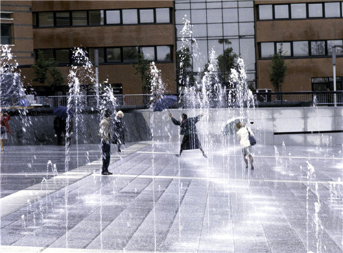 埃菲爾鐵塔周邊將改造為大花園,由哪位大師設(shè)計(jì)?