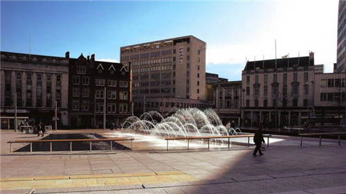 埃菲爾鐵塔周邊將改造為大花園,由哪位大師設(shè)計(jì)?