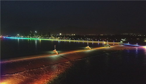 藏在城市中的山光水色 隱在燈光里的秀美中國